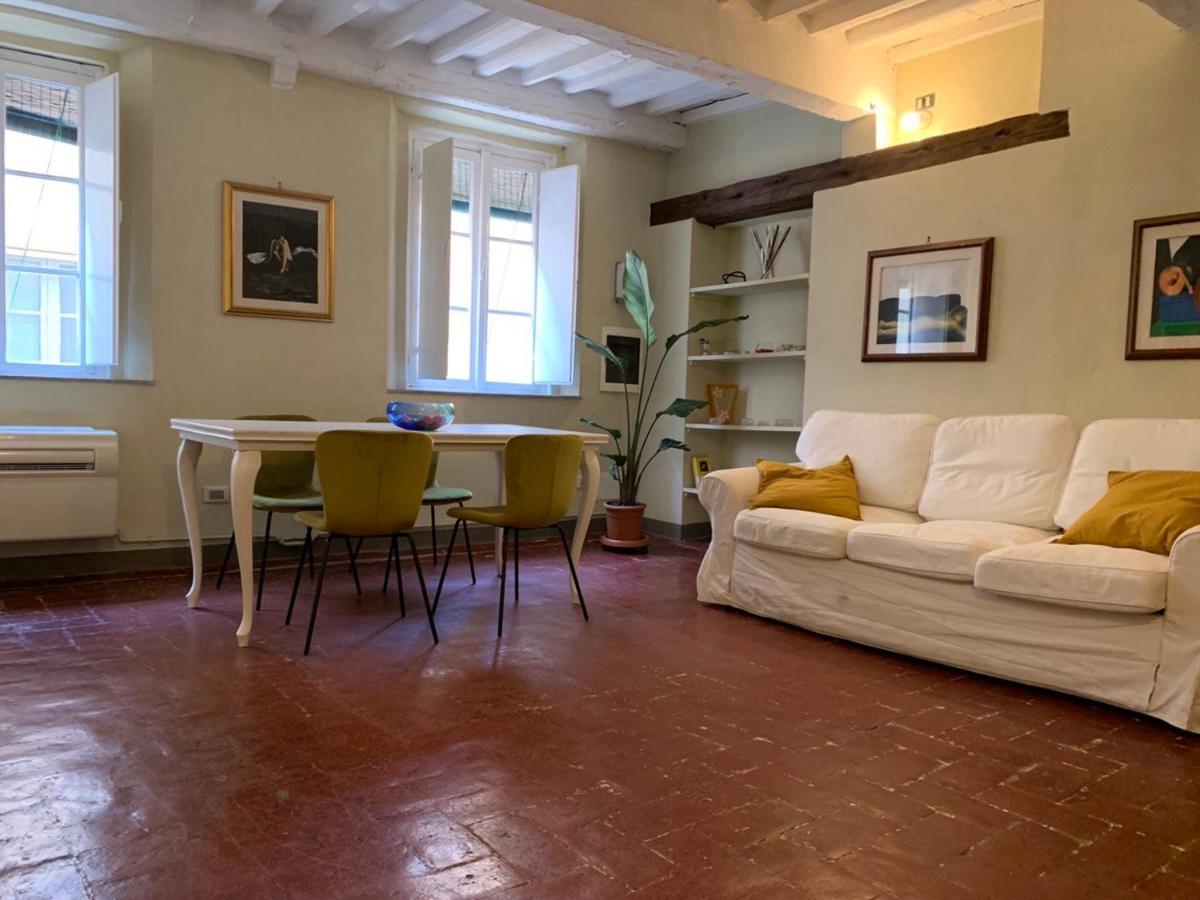 Appartamento Incantevole - Affitti Brevi Italia 卢卡 外观 照片